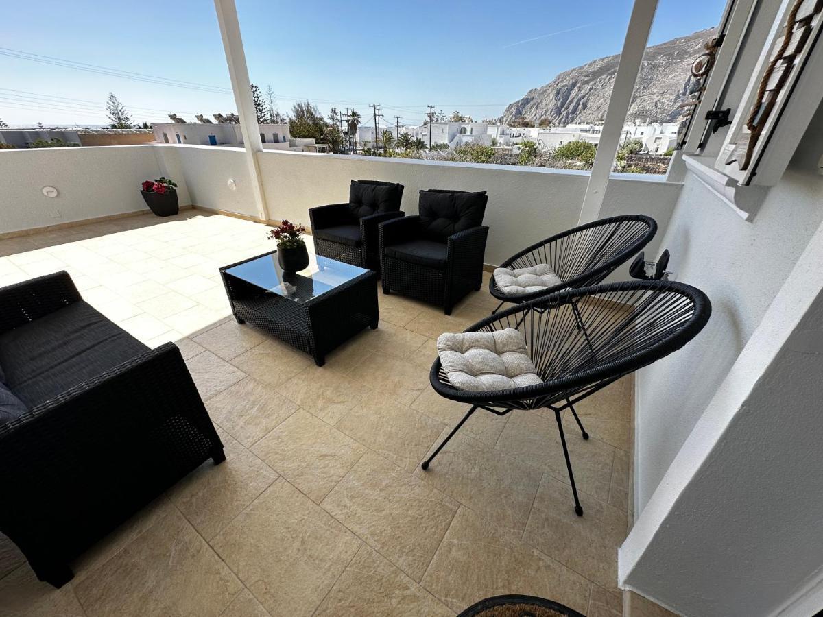 Veldi Art - Kamari Beach Apartment ฟิรา ภายนอก รูปภาพ