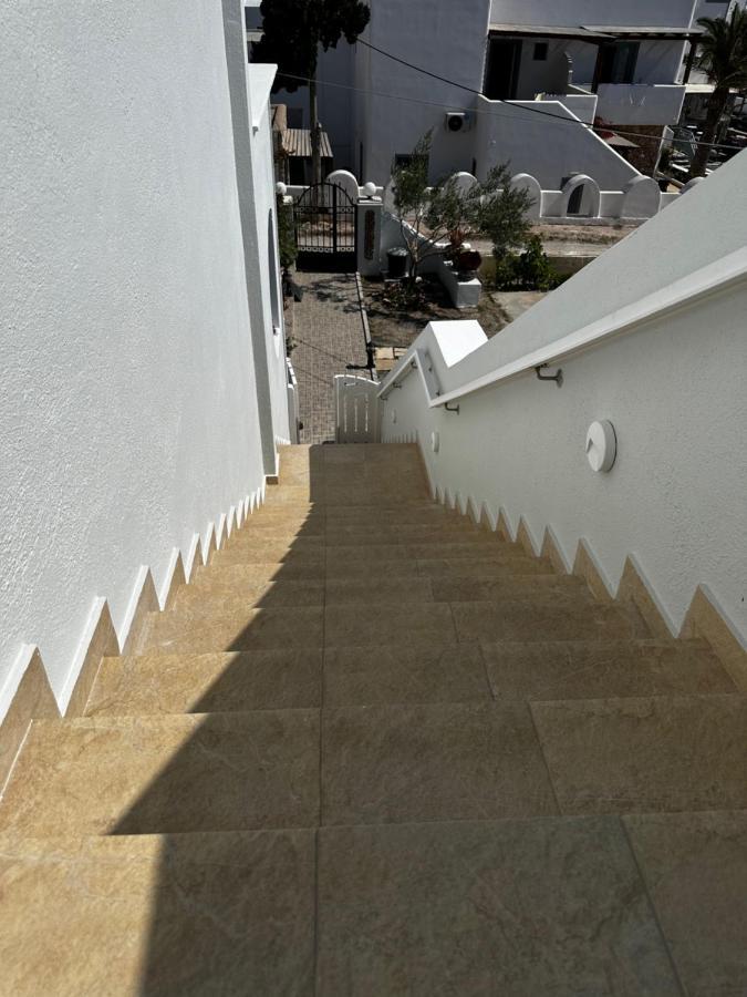 Veldi Art - Kamari Beach Apartment ฟิรา ภายนอก รูปภาพ