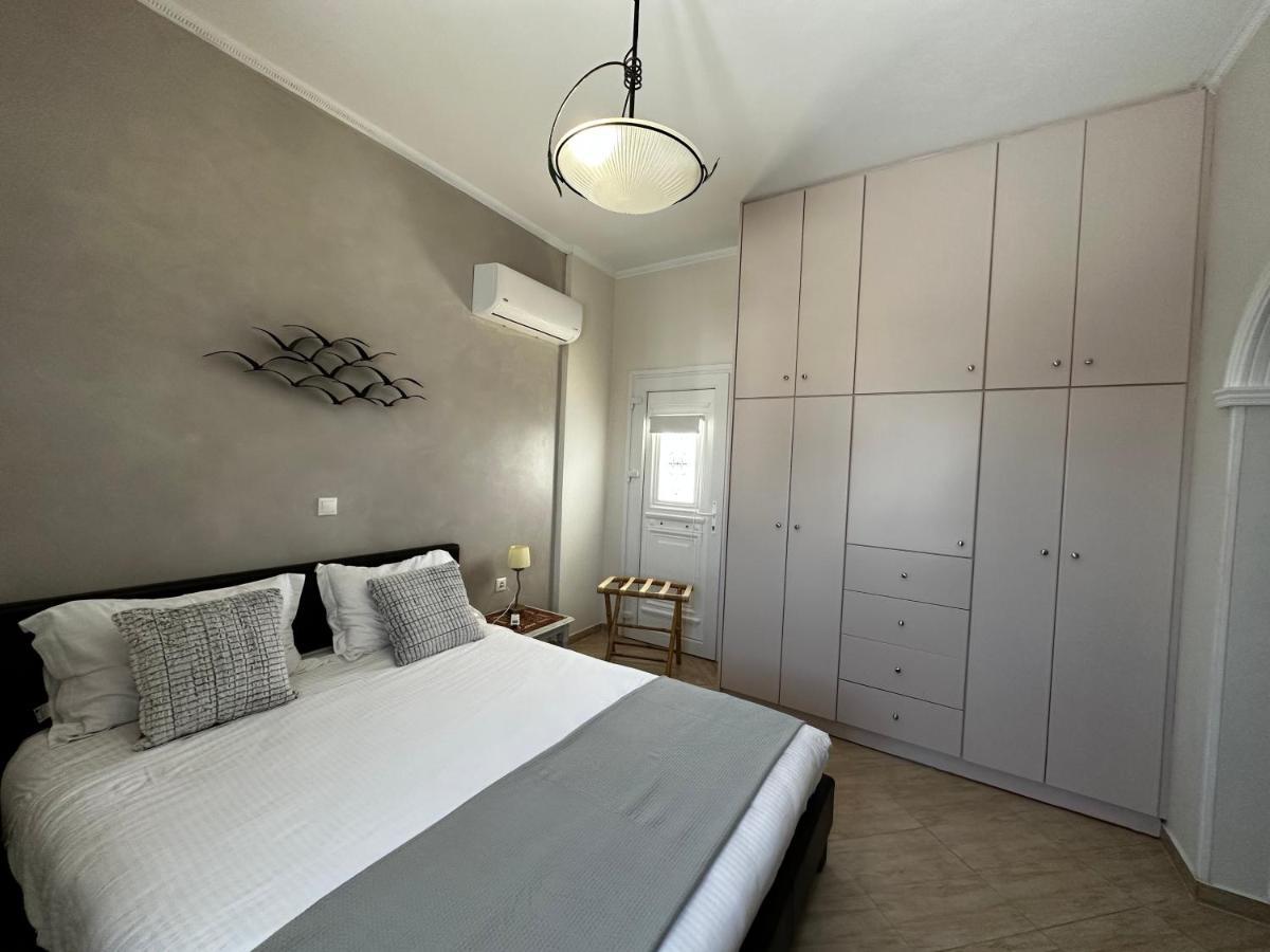 Veldi Art - Kamari Beach Apartment ฟิรา ภายนอก รูปภาพ