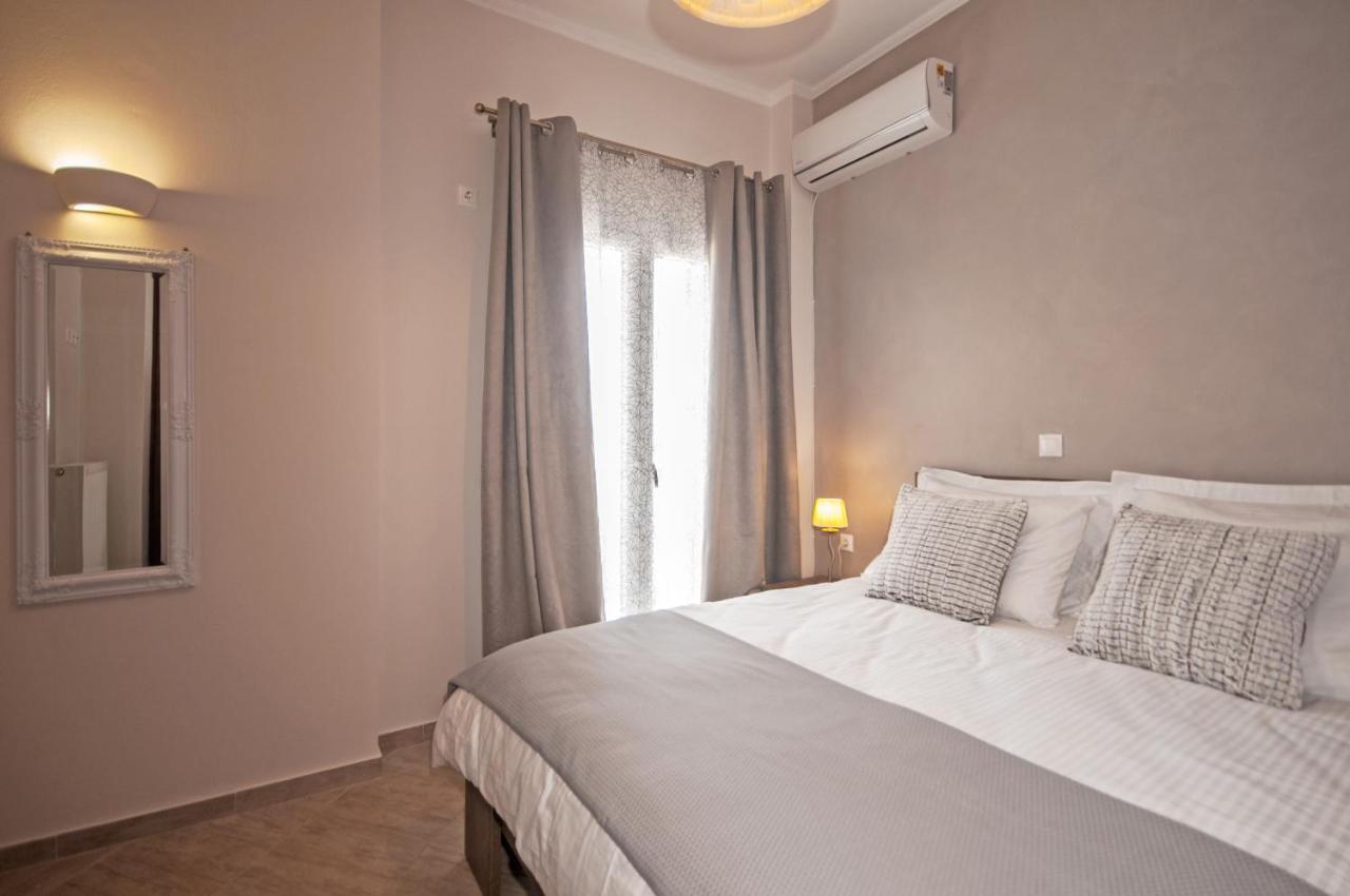 Veldi Art - Kamari Beach Apartment ฟิรา ภายนอก รูปภาพ