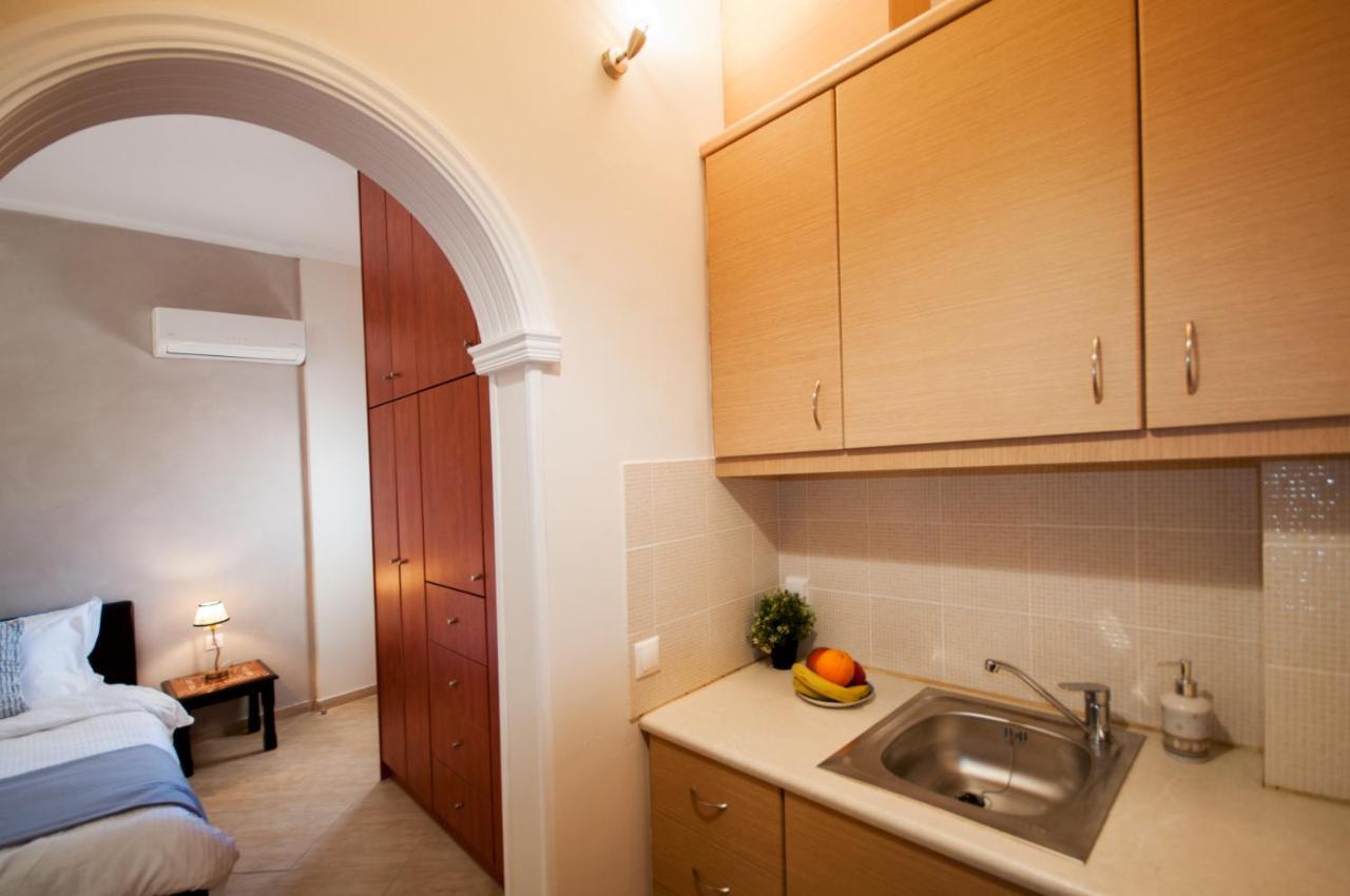 Veldi Art - Kamari Beach Apartment ฟิรา ภายนอก รูปภาพ