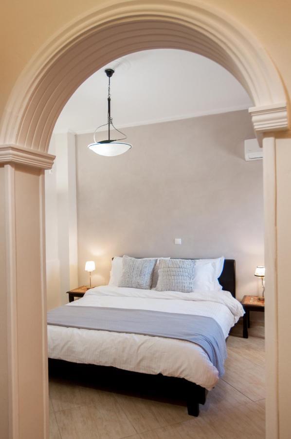 Veldi Art - Kamari Beach Apartment ฟิรา ภายนอก รูปภาพ